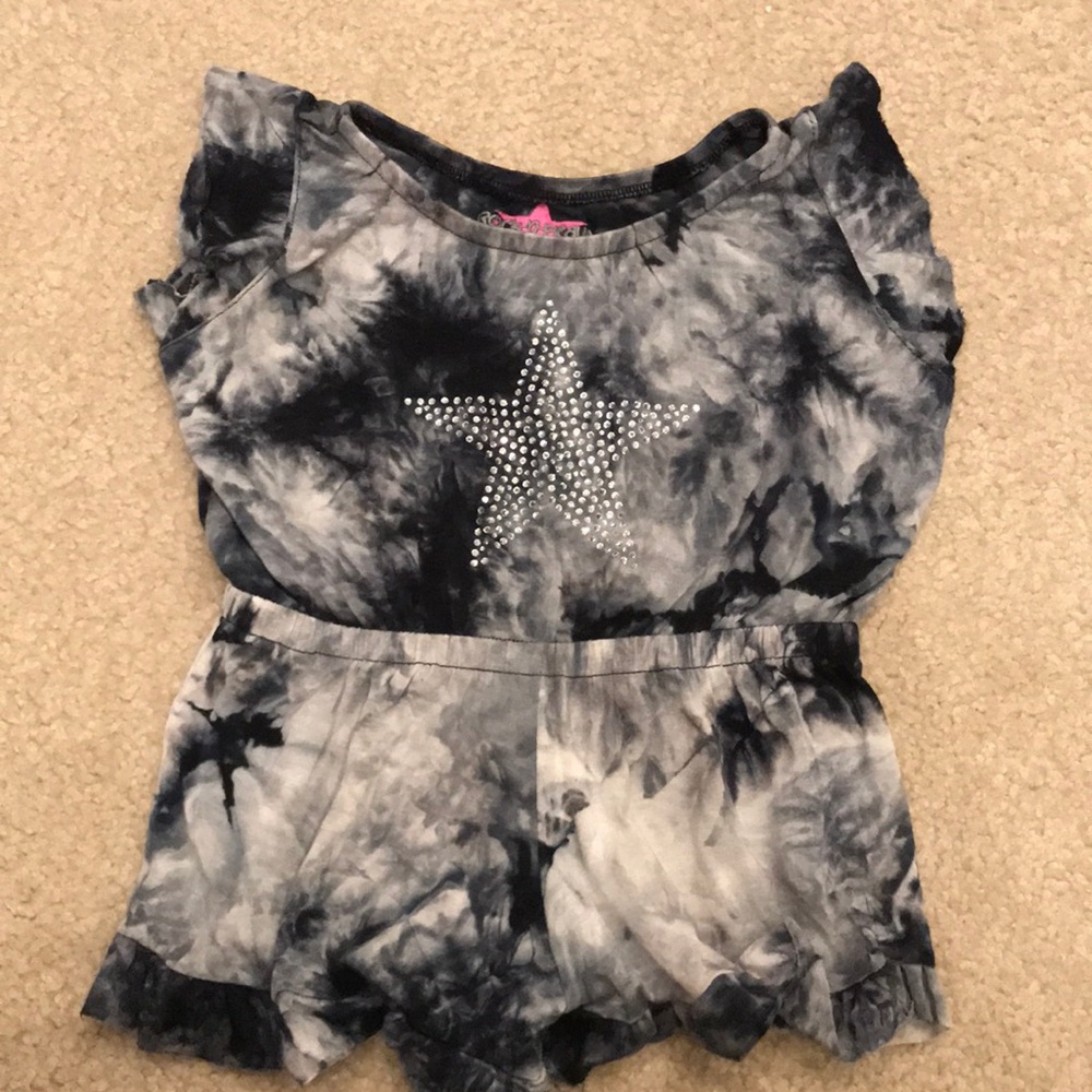 Dennys tie dye romper 12-18m